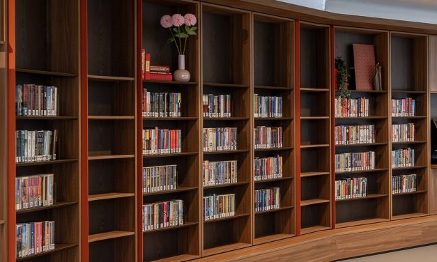 Leescoördinator laat kinderen de magie van boeken ontdekken