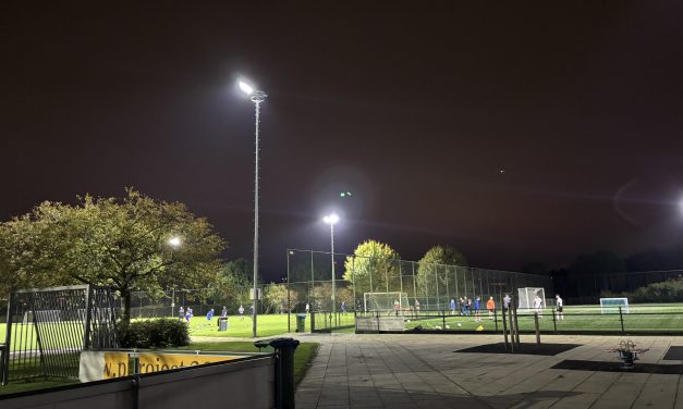 Liefde voor het spel houdt Marcel op het veld