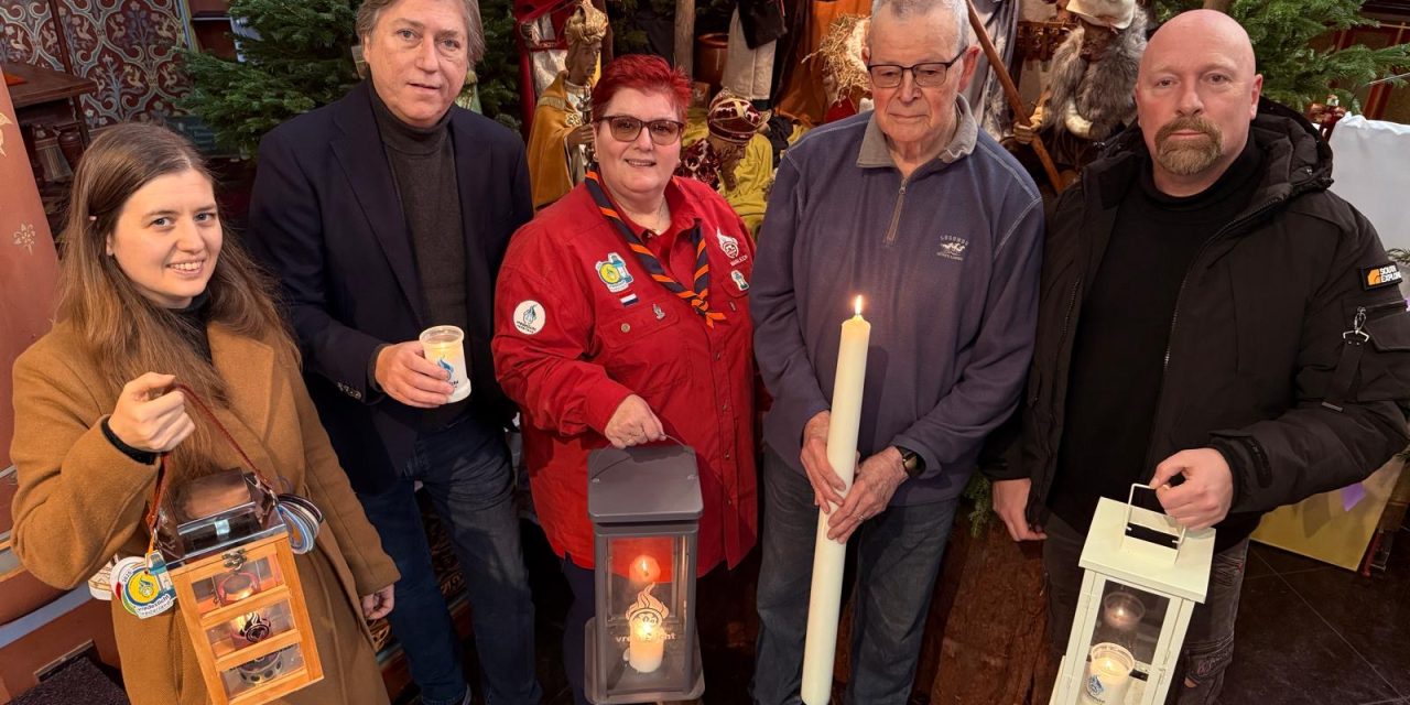 Vredeslicht verbindt mensen in Nieuwegein: ‘Wees zelf een licht voor een ander’.