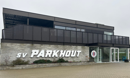 S.V. Parkhout en gemeente Nieuwegein ondertekenen SROI-erkenning