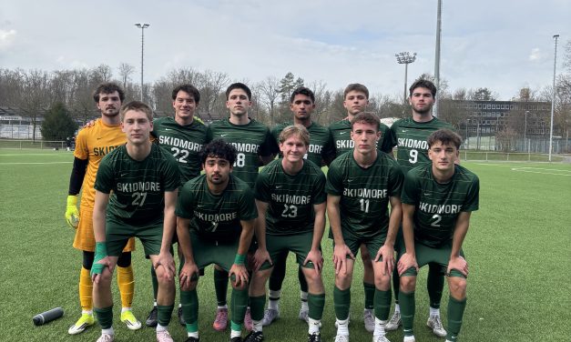 Skidmore Men’s soccer team op bezoek bij SV Parkhout voor oefenwedstrijd