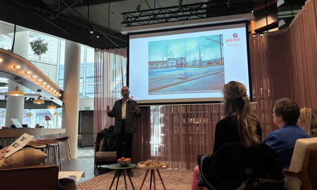 Lezing in bibliotheek Nieuwegein legt de verontrustende realiteit van de e-sigaret bloot