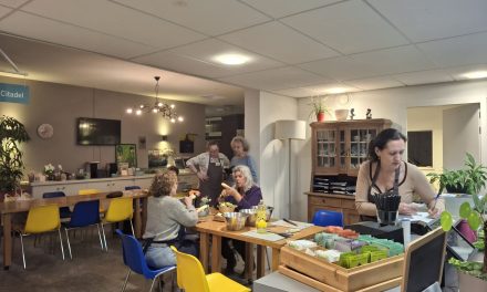 Bewoners Vreeswijk ontdekken culturen door samen te koken