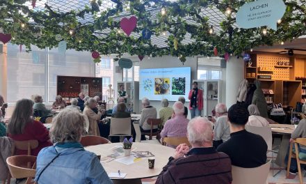 Plus Café helpt inwoners Nieuwegein bij vergroenen van tuin