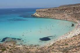 De Tunesië deal werkt nog niet; veel migranten op Lampedusa