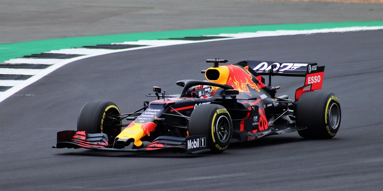 Een vliegende start: Red Bull Racing’s evolutie naar de RB20 en de toekomst van de Formule 1