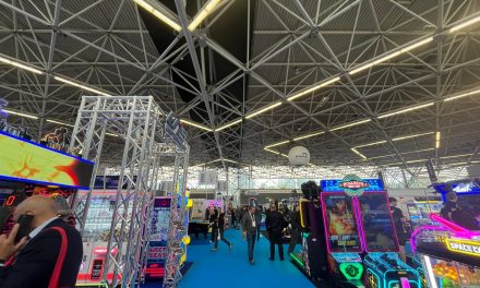 Werelds grootste pretparkbeurs strijkt neer in Amsterdam