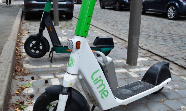 Meeste ongevallen met de e-steps in Antwerpen gebeuren onder jongeren: politici willen helmplicht invoeren