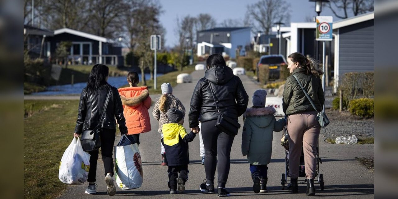 Factcheck: Nareizigers krijgen niet altijd en overal voorrang op een woning