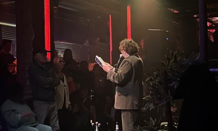 Steeds minder jongeren lezen: is een boek waarin ze zich herkennen de oplossing?