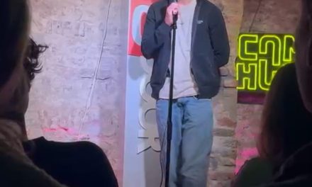 Comedy-avonden trekken steeds meer jongeren