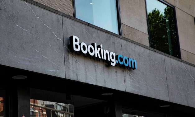 Amnesty International zet Booking.com onder druk