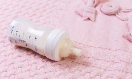 1 op de 5 vrouwen bevat een te hoge concentratie PFAS, flesvoeding geen beter alternatief