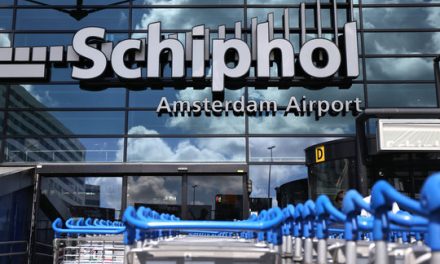 Hoge kerosineprijzen houden reizigers niet weg van Schiphol