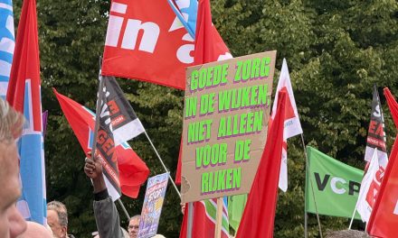 Kabinet houdt deur open voor overleg over WW en WIA