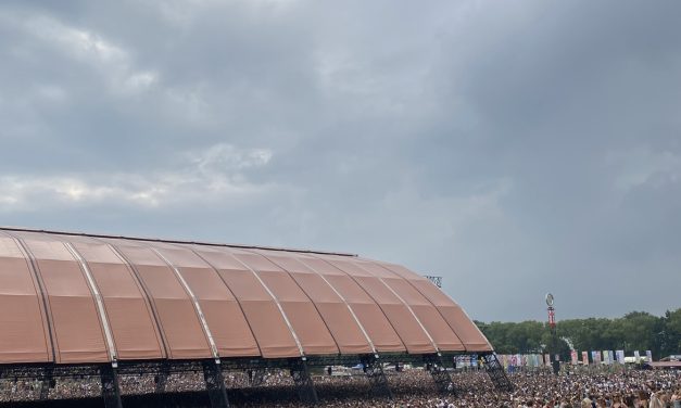 Lowlands VS. Pinkpop: Hier is je biertje het goedkoopst