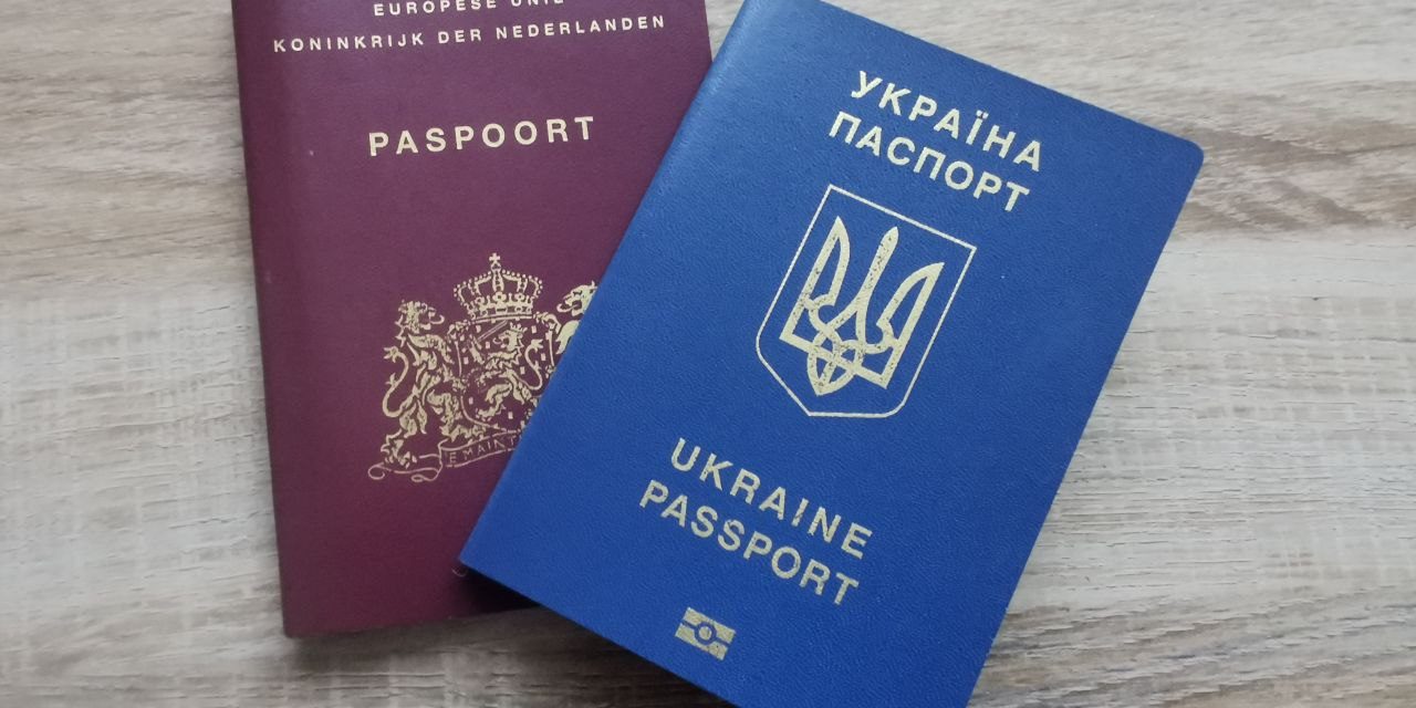 Oekraïners op zoek naar een nieuw paspoort
