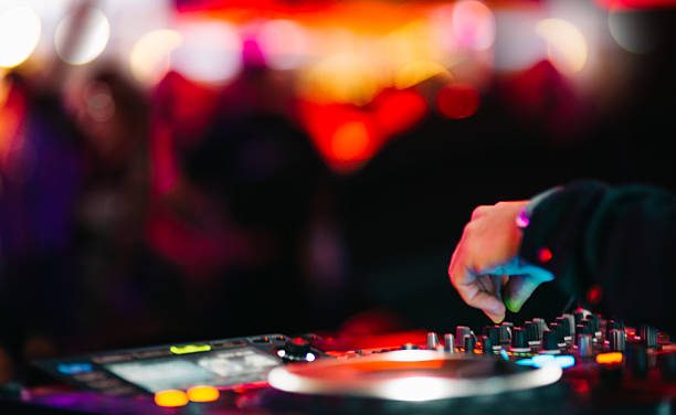 Vrouwelijke dj’s steeds meer in opkomst bij technofestivals