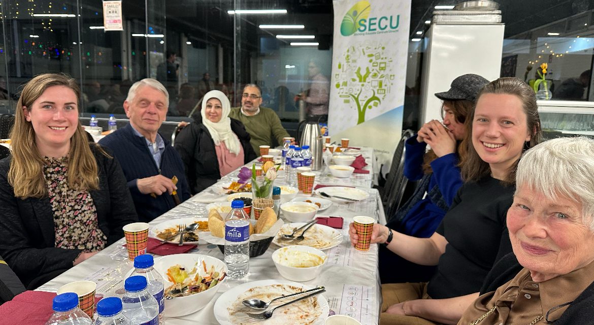 Een onvergetelijke iftar bij Stichting Educatief Centrum Utrecht