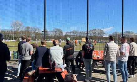 Een zaterdagmiddag zonder applaus