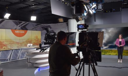 Jonge journalisten in Servië: Tussen idealen en intimidatie