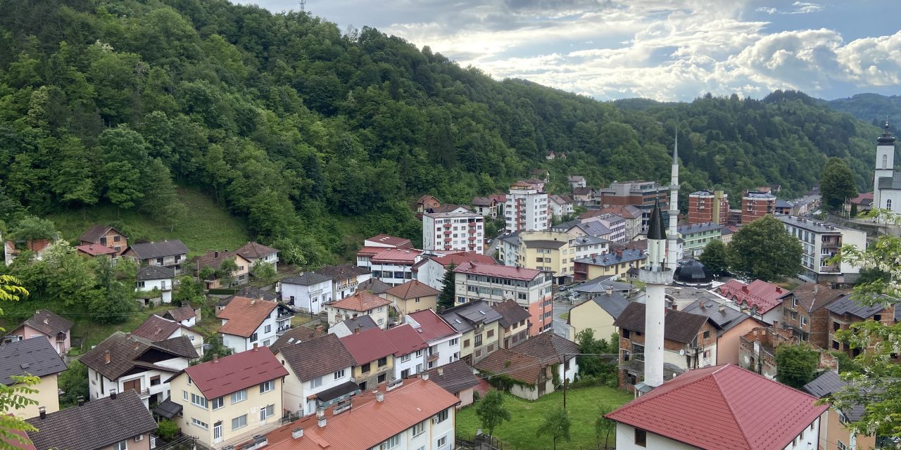In Srebrenica is het nog vredig, terwijl ontkenners de spanning opvoeren