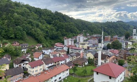 In Srebrenica is het nog vredig, terwijl ontkenners de spanning opvoeren