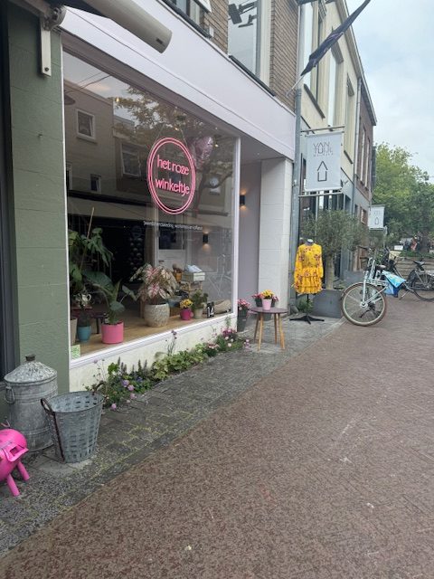 Het Roze Winkeltje: duurzaam shoppen onder het genot van een kopje koffie