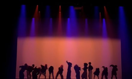 Opticana betovert: studenten dansen zich los van de werkelijkheid