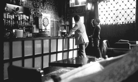 Lokale dartsbond ziet: liever gezellige avond dan goed gooien