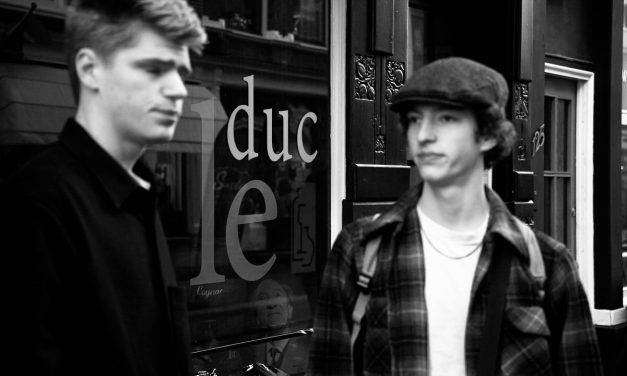 Een podium voor jazz in Café Le Duc