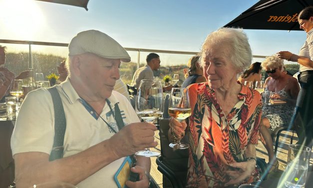 Binnen de muren van het tehuis zoekt Piet zijn vrijheid