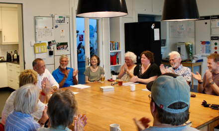 Het toneel als thuis: Jeroen’s 50 jaar vol spel en passie