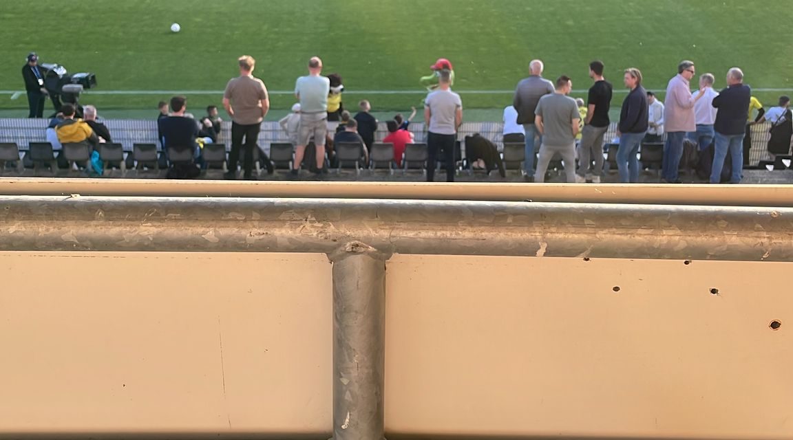Sfeerverslag avondje Venlo; VVV pakt wéér de volle mep in eigen Koel