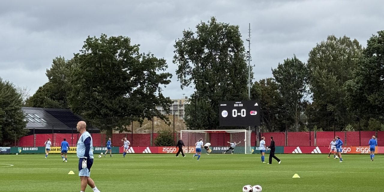 Ajax vrouwen haalt uit tegen AZ en bezorgt Alkmaarders eerste puntenverlies
