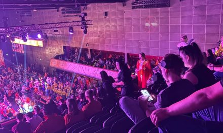 Hoe Luke Littler in eigen naam wereldkampioen is, maar in AFAS Live gewoon de tegenstander van Nederland