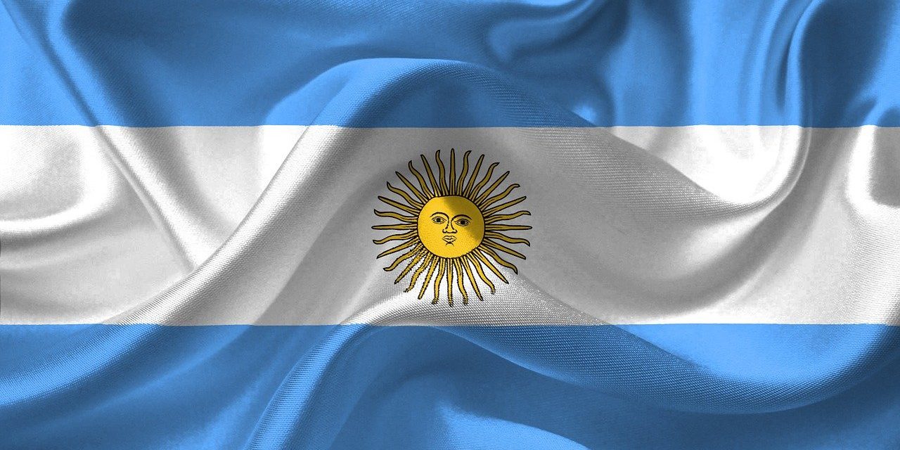 Argentijnse ‘Trump’ Javier Milei verliest de eerste ronde tegen verwachtingen in