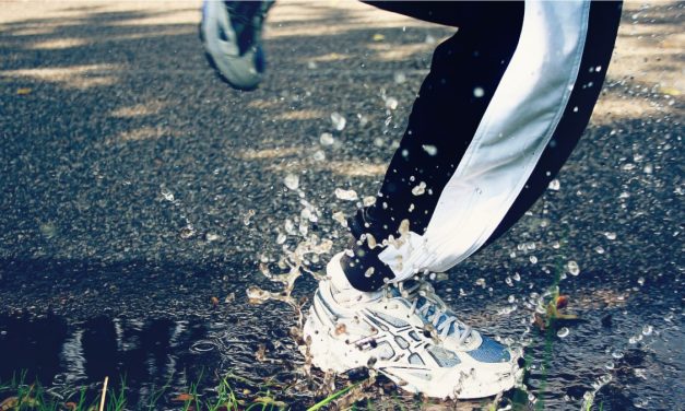 Fact-check: verbrand je sneller calorieën door te sporten in de regen?