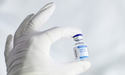 Factcheck: De Waarheid achter Baudets Twitterclaims over corona Vaccins