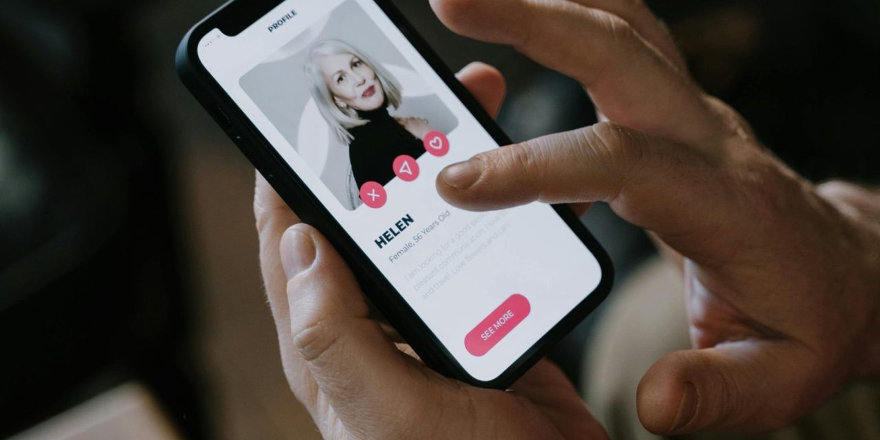 Factcheck: Swipen op datingapps of gokverslaafd?