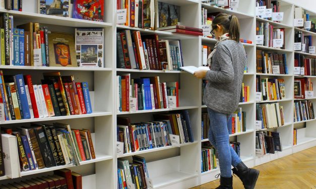 Steeds meer gemeenten maken de bibliotheek gratis voor jongvolwassenen