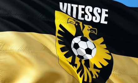 Vitesse terug in het betaald voetbal: hoop, onzekerheid en verbondenheid