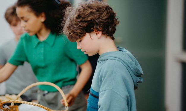 “Gezonde schoollunch helpt kinderen beter leren en voorkomt schaamte”