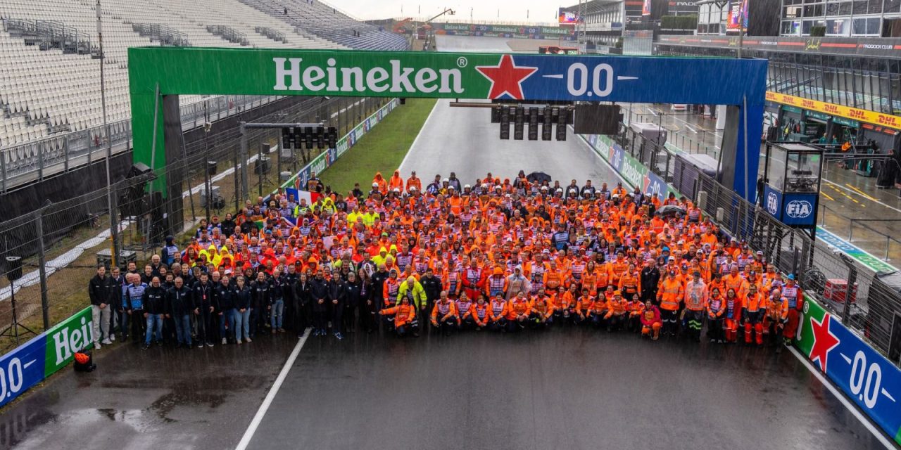 Ongeziene helden in het buitenland: hoe vrijwilligers een miljardensport op de weg houden