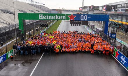 Ongeziene helden in het buitenland: hoe vrijwilligers een miljardensport op de weg houden