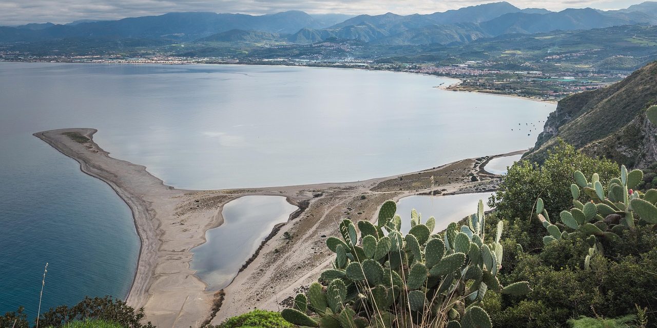 De brug die Sicilië al decennia is beloofd