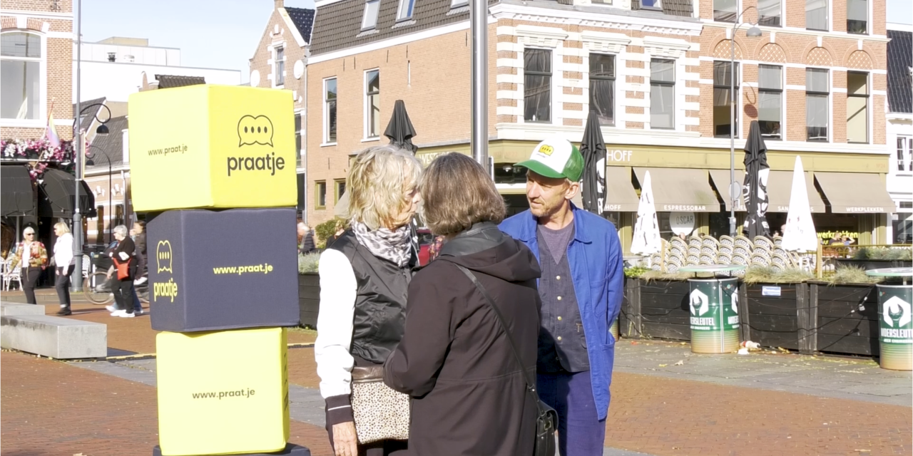 Maakt een praatje met een onbekende jongeren gelukkiger?
