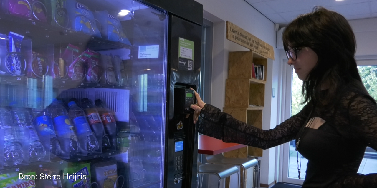 Middelbare- en MBO scholieren bevinden zich in een ongezonde voedselomgeving op scholen