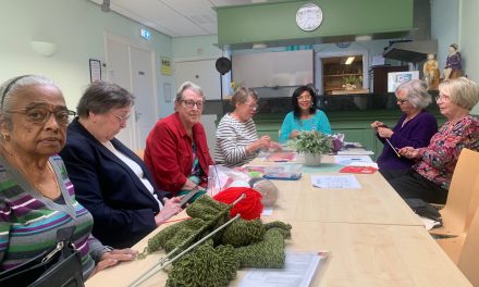 Creatief op zondag in Breukelen op zonnige herfstmiddag: ‘Deze plek brengt ons meer bij elkaar’