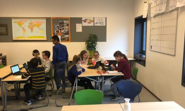 Grote klassen zorgen voor druk bij leraren: ‘Ik weet soms niet waar ik de tijd vandaan moeten halen’.